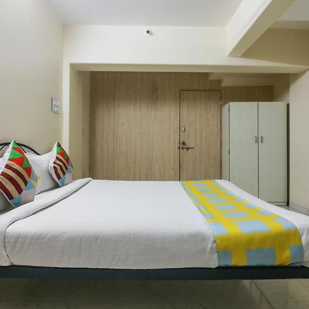 Flagship Cozy Stay Kharghar Koparpāda Kültér fotó